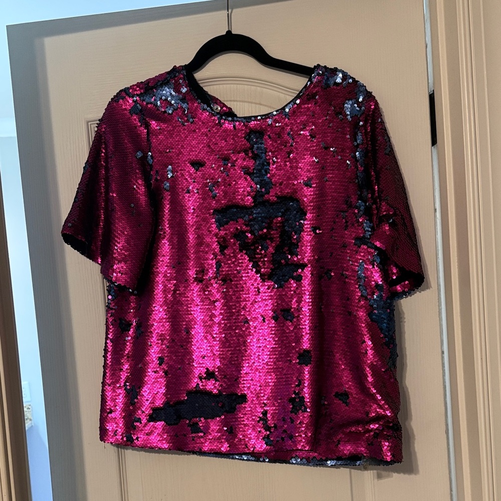 Buddy Love Magenta Sequin Short Sleeve Top with Black Reversible Accents
